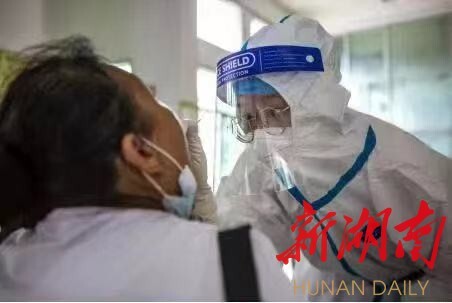 致敬劳动者|太阳成集团tyc33455cc:守初心育人才,铸匠心担使命